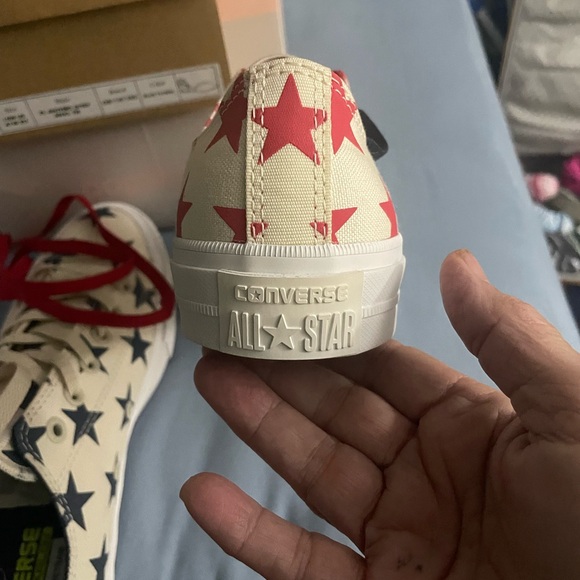 Converse Cream Sneakers with Red and Blue Stars - Picture 2 of 5